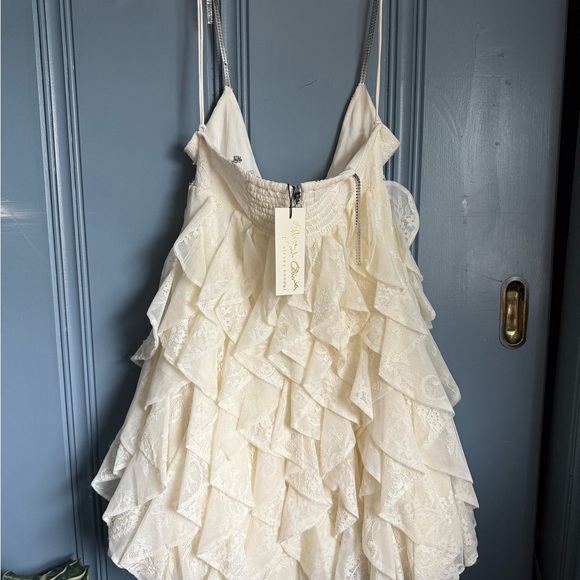 Alice + Olivia Cream Lace Mini Dress - Picture 2 of 4